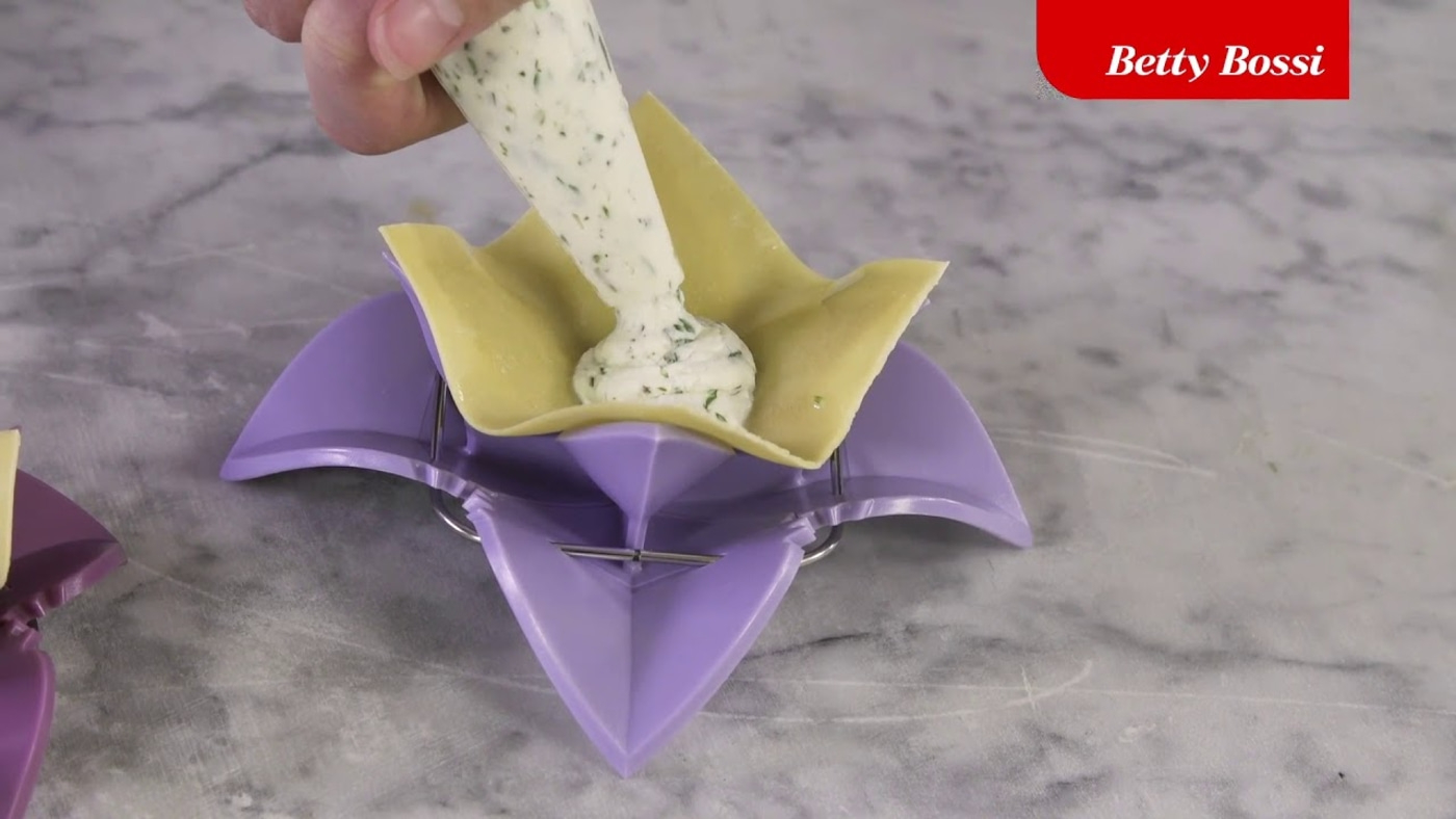 Dumpling Maker