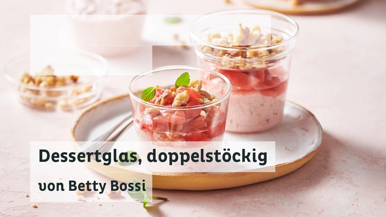 Dessertgläser, doppelt gestapelt, von Betty Bossi, mit Früchten und Nüssen