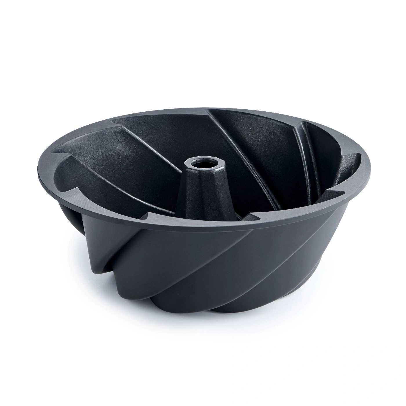 Schwarze Kuchenform mit gewelltem Design und Loch in der Mitte, isoliert