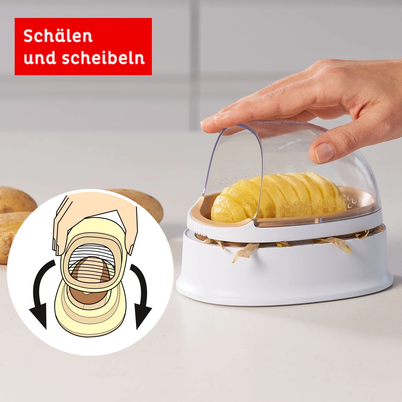 Kartoffelschneider mit Kartoffeln und Händen, die das Gerät bedienen