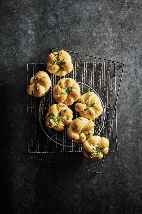 Knusprige Brötchen, Backbuch