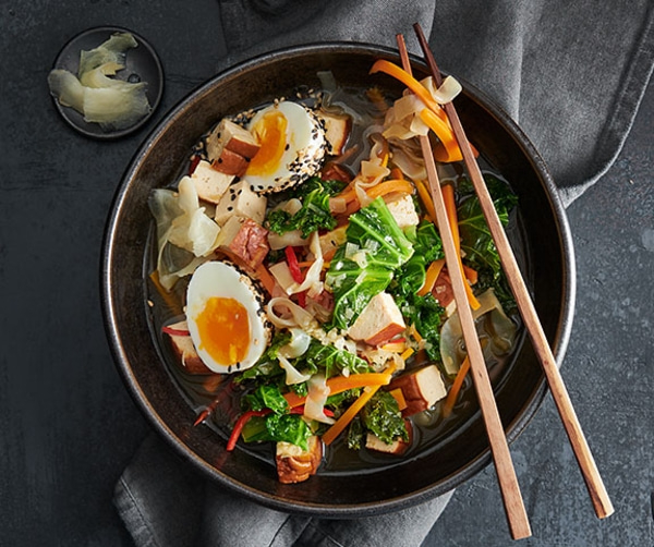 Gesund & Schlank - Low Carb minus 3 kg in 3 Wochen, Kochbuch