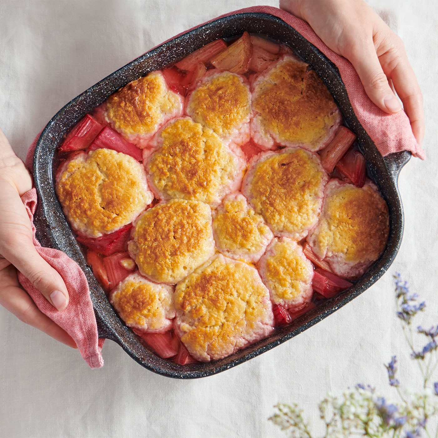 Cobbler à la rhubarbe