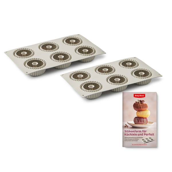 Silikonformen für Küchlein und Parfait mit Rezeptheft von Betty Bossi.