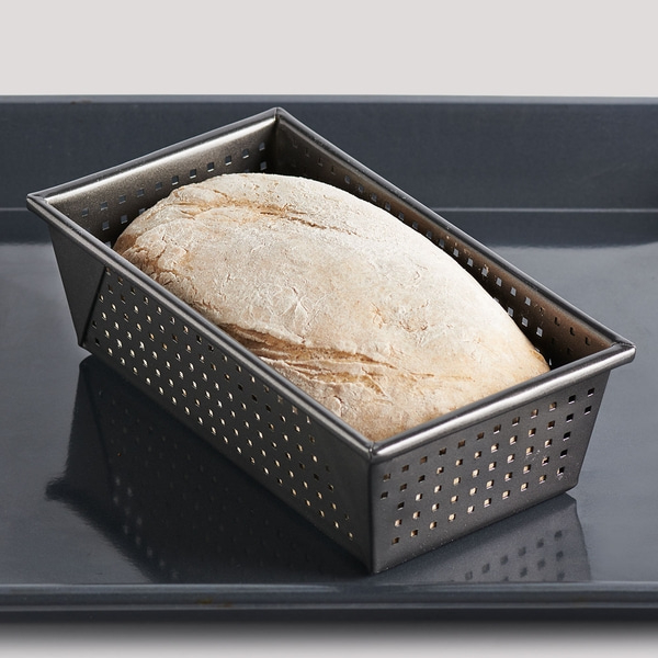 Brotbackform, gelocht, 23 cm