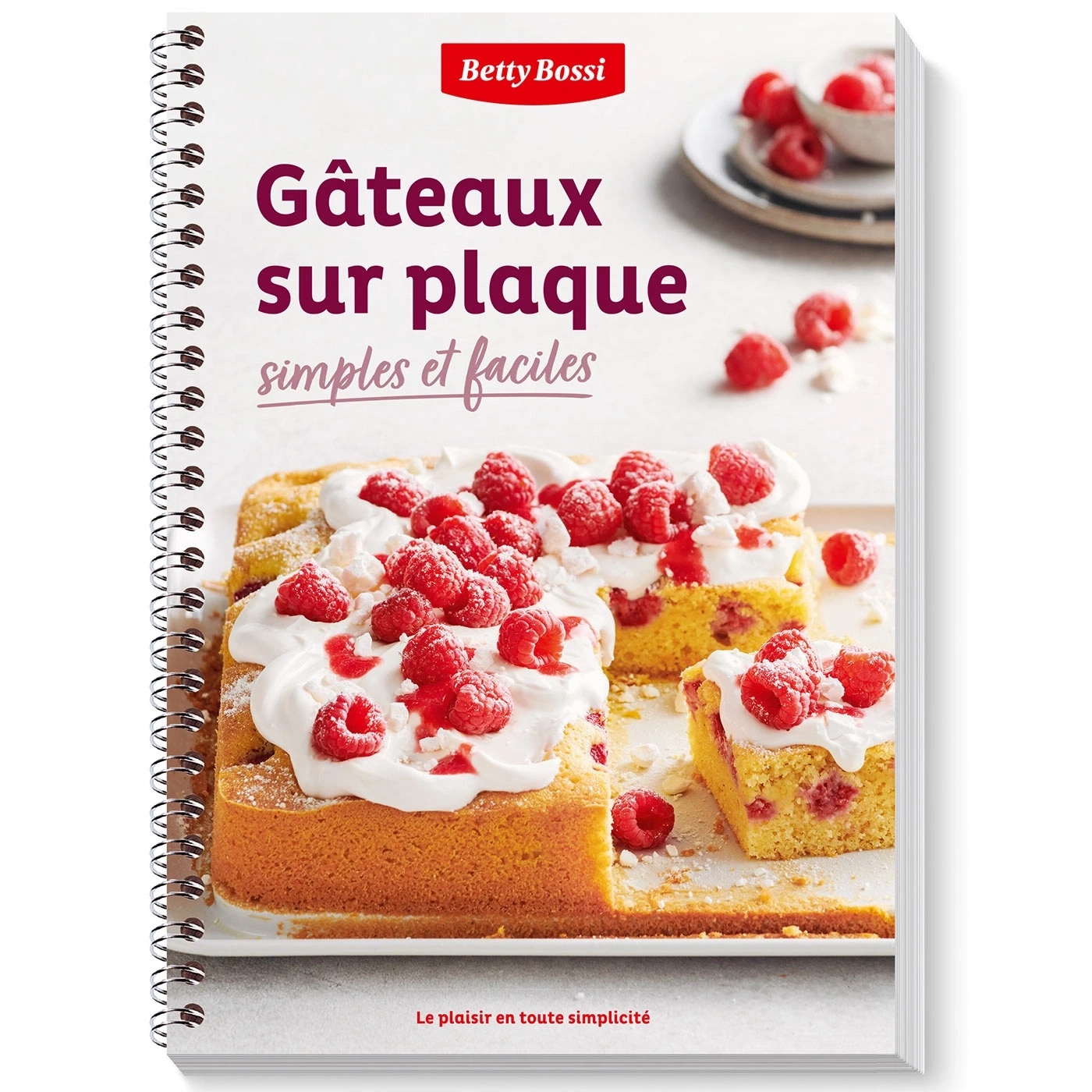 Kochbuch mit Kuchen auf Platte, Himbeeren und Sahne, Betty Bossi